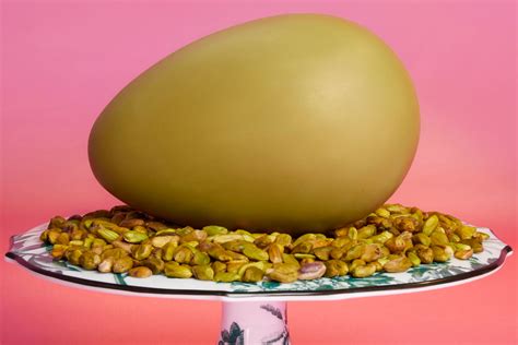 gucci cioccolatini|Salted Pistachio Chocolate Egg .